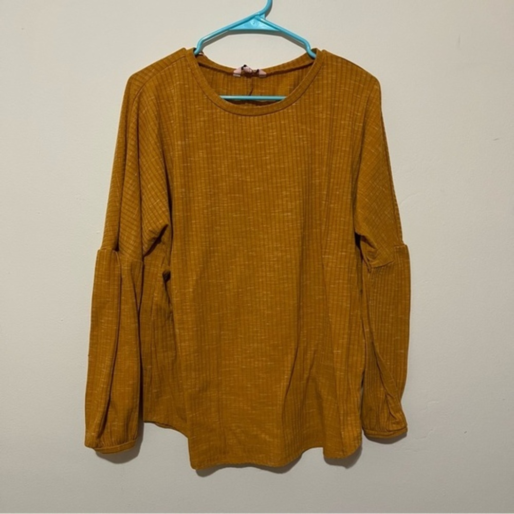 juicy couture | mustard yellow ruched sleeve ribbed long sleeve shirt | size xl